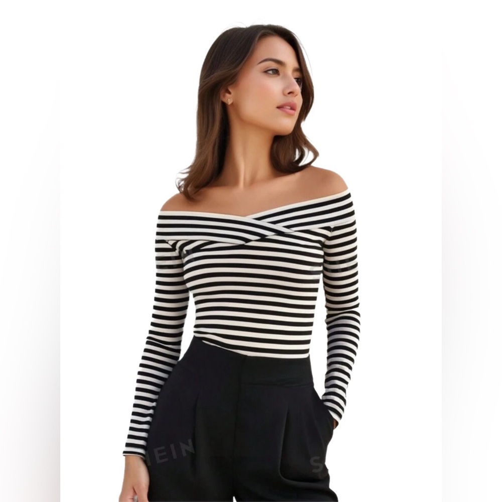 Striped Print Off Shoulder Tee